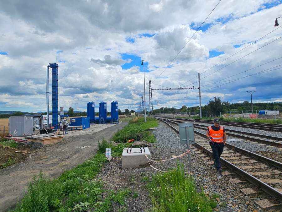 Po devíti měsících je trať u Hustopečí nad Bečvou opět plně průjezdná