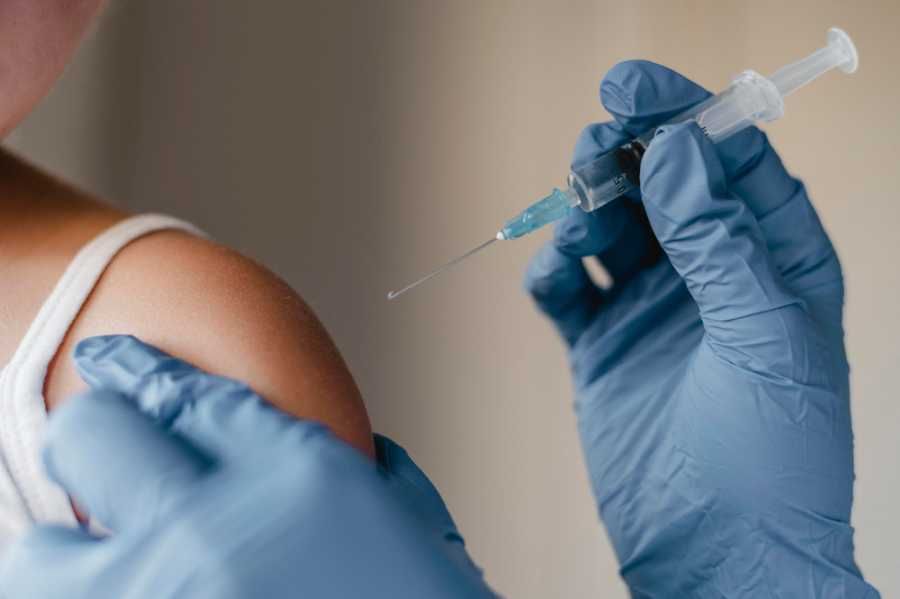 Přerov bojuje s epidemií žloutenky typu A: Rodiče posilují obranu očkováním
