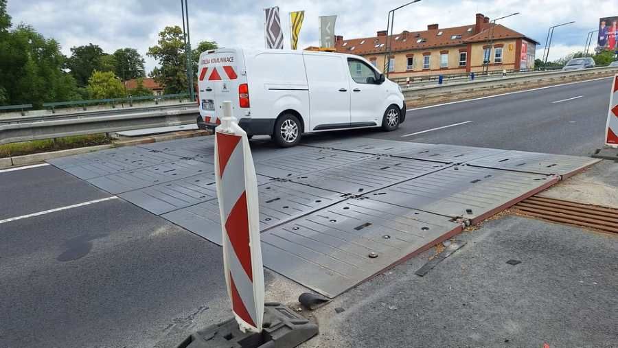 Oprava mostního závěru v Olomouci: Omezení dopravy potrvá do konce roku 2025