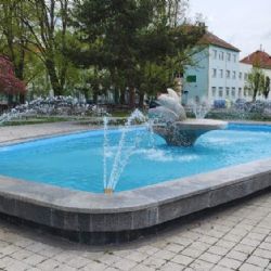 Koupání v kašnách: Pokuty až 10 tisíc korun