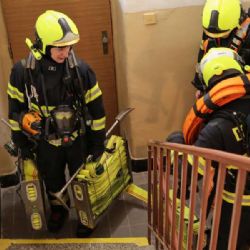 Nový systém šlauchpaket v Zábřehu zvyšuje úspěšnost zásahů ve výškových budovách