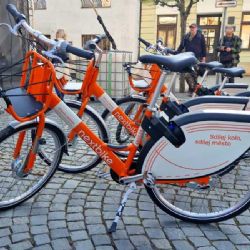 Přerov posiluje kontroly: mladiství bez helmy přicházejí o přístup ke sdíleným kolům