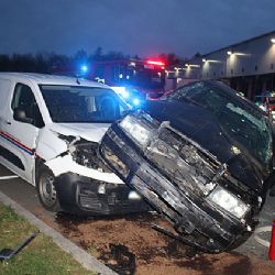 Smykem až na firemní parkoviště - škoda za 800 tisíc korun