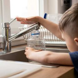 Velká Bystřice snižuje ceny vody o 18 % díky změně dodavatele