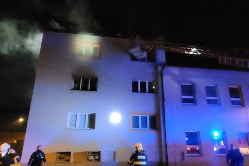 obrázek:Požár školy v Lutíně evakuoval pět lidí a psa