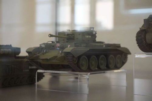 Foto: Výstava modelů vojenské techniky ve Vlastivědném muzeu v Olomouci