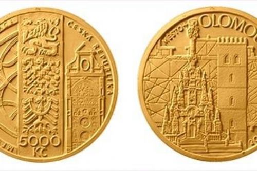 Foto: ČNB odhalila zlatou minci s motivem Olomouce