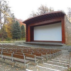 Letním kinům na Olomoucku škodí počasí: nízká návštěvnost a zrušené akce