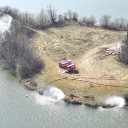Nebezpečná havárie vlaku s benzenem: Hasiči chrání Hustopeče nad Bečvou