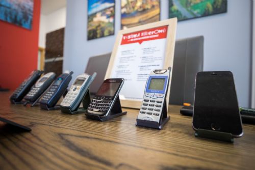 Foto: Olomoučtí žáci vysbírali 2 437 starých mobilů