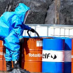 Hasiči na Přerovsku bojují s benzénovou katastrofou