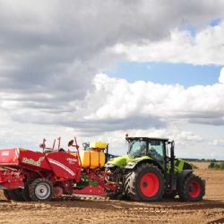 Rekordní teploty: Pomoc pro zemědělce, riziko pro úrodu