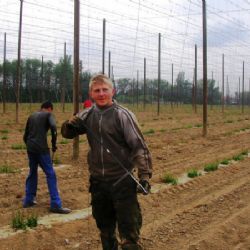 Zemědělští studenti z Českého Těšína na chmelnici